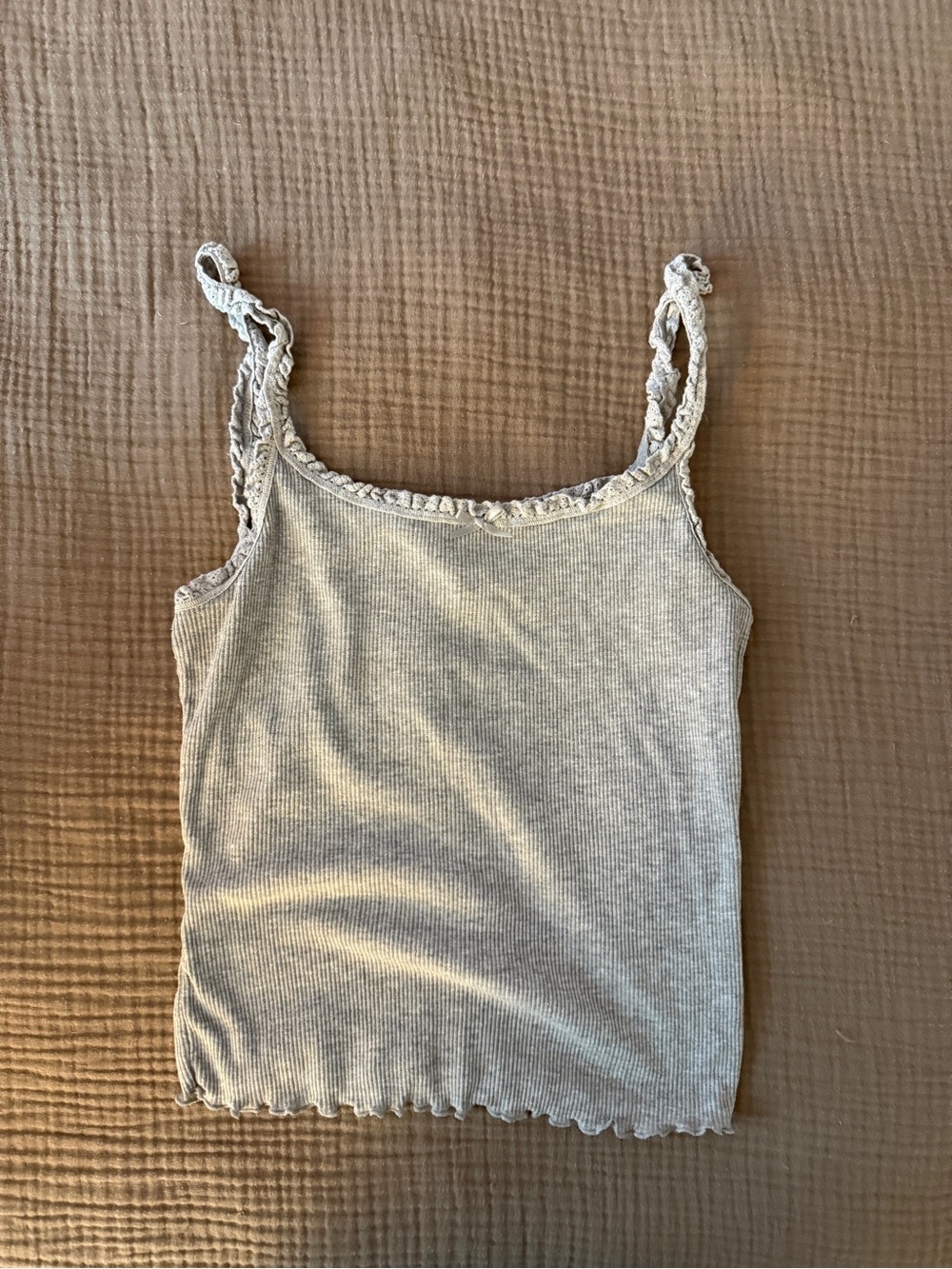 Grey Ruffle Trim Ribbed Tank Top - Picture 2 of 5